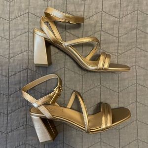 Naturalizer ‘rizzo’ heel size 7